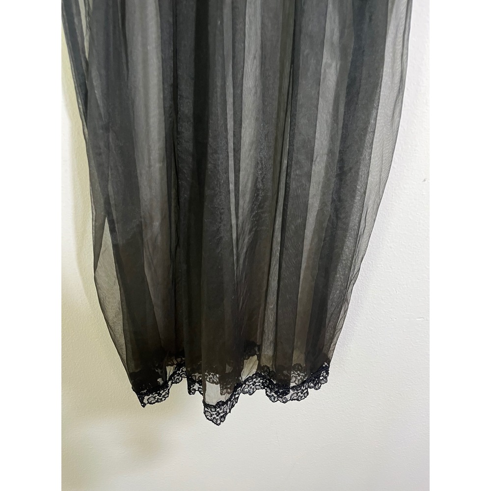 VINTAGE 60s VANITY FAIR Peignoir Set Black Lace Pleated Chiffon Robe Nightgown - Picture 13 of 16